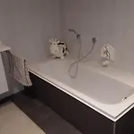 Apartament Private In Mit Grossem Garten By Interhome *