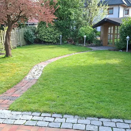 Private In Mit Grossem Garten By Interhome דירה נורדנהאם
