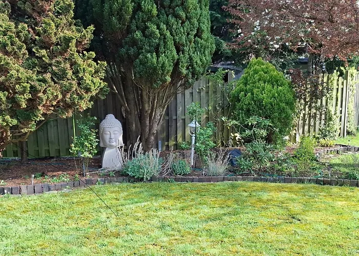 Private In Mit Grossem Garten By Interhome Appartement